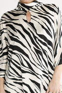 Bekka blus svart och vit zebra