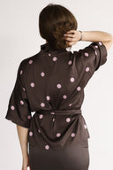 Bekka blus brun och rosa