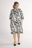 Cornelia klänning svart och vit zebra
