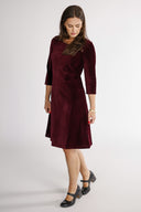 Elli bordeaux babycord klänning