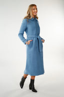 Carola ullkåpe i dusty blue