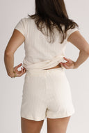 Tori krämfärgade shorts