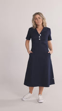 Beatrix mörkblå jeansklänning